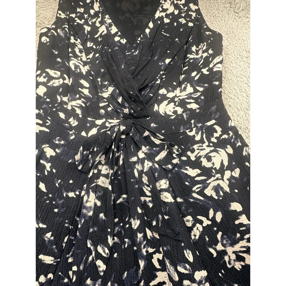 Tory Burch Dress 100% Silk Floral Blue Sleeveless‎ Size 6